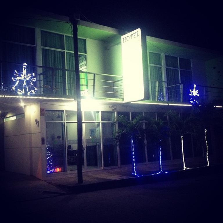 Hotel & Suites Mo Sak Tapachula Zewnętrze zdjęcie
